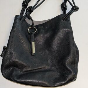 VINCE CAMUTO BLACK LEATHER SHOULDER BAG PEBBLED LEATHER LOTS OF COMPARTMENTS
